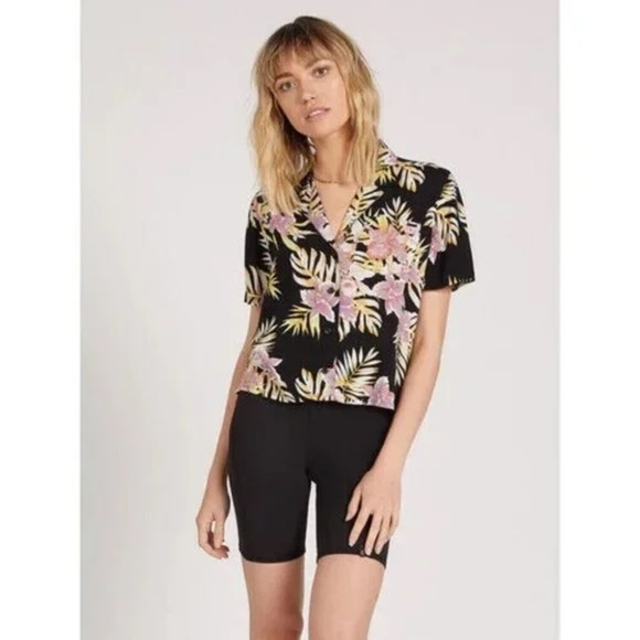 Volcom NEW Gen Wow Short Sleeve Top Black Floral Print, Size XL, NWT - Picture 4 of 8